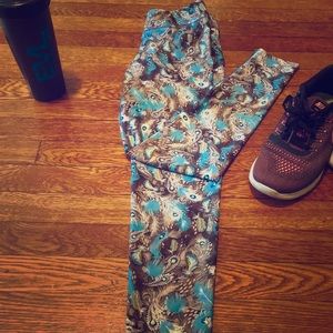 Blue peacock print leggings! Size M